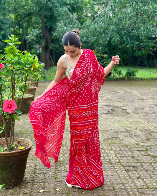 Pure Crepe Silk Red Bandhani Saree