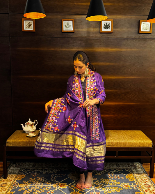 Purple Kutchi Bharat Dupatta with Lagdi Patta