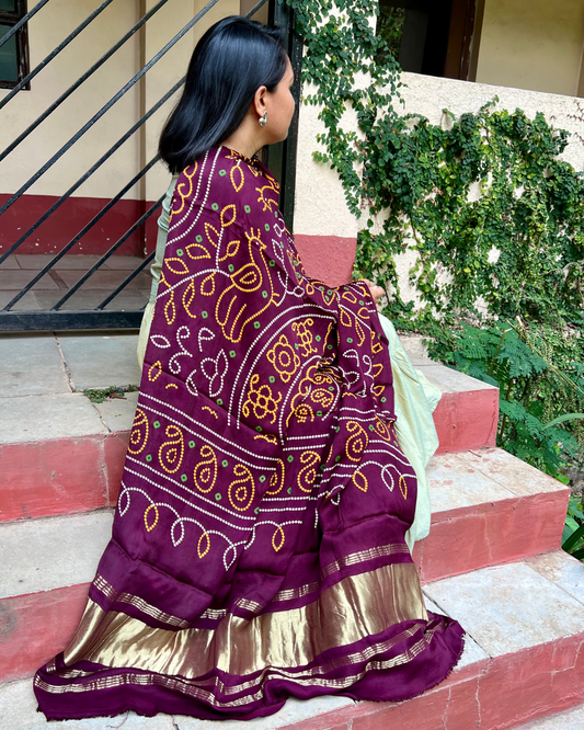 Lagdi Patta Purple Bandhani Dupatta